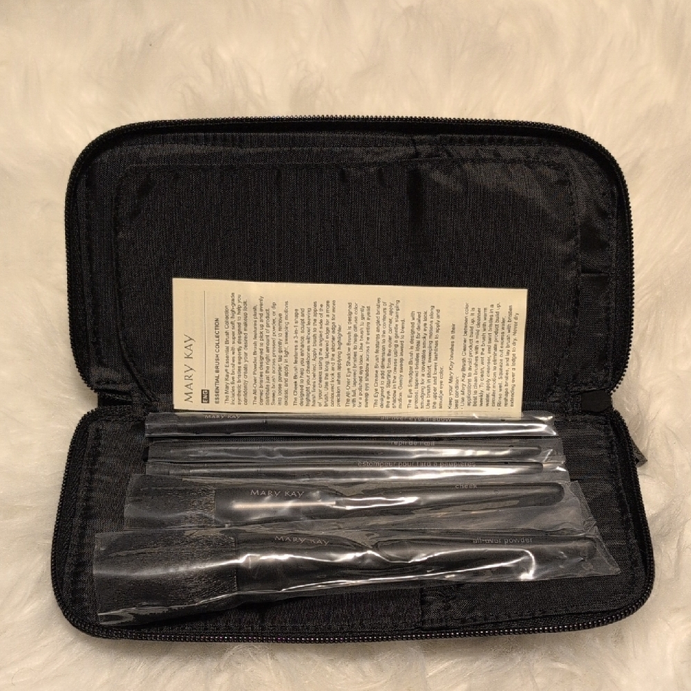 Mary Kay Elegant Makeup Brush Collection